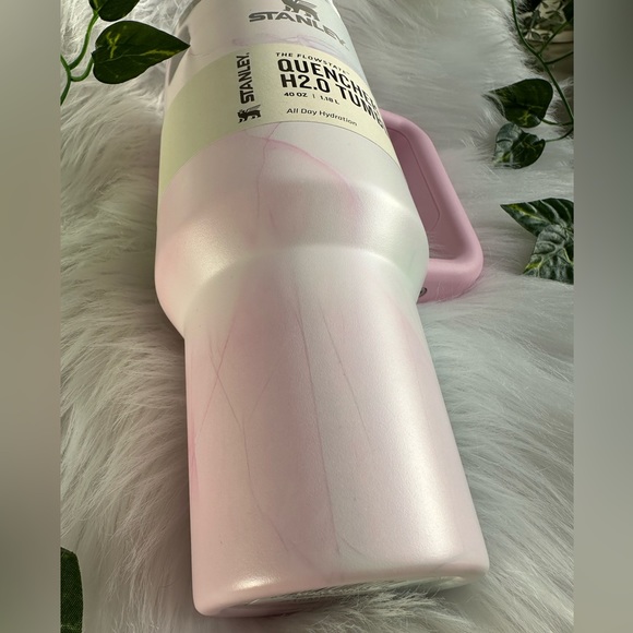 Stanley 40 oz Stainless Steel H2.0 Flowstate Quencher Tumbler - Watercolor Tulle - Picture 3 of 5